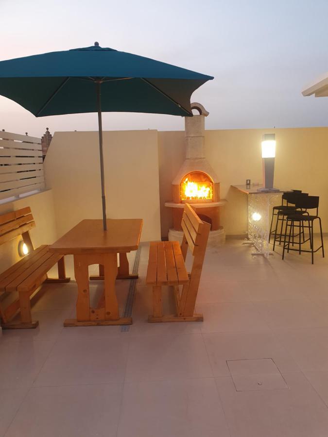 B&S Accommodation Penthouse 602 Hal Ghaxiak Exterior foto
