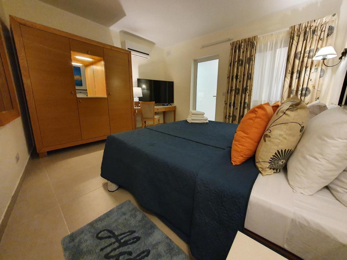 B&S Accommodation Penthouse 602 Hal Ghaxiak Exterior foto